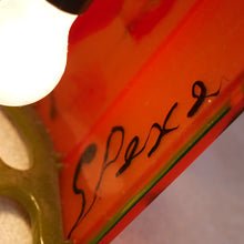 Lade das Bild in den Galerie-Viewer, Gaetano Pesce - Some of Us lamp (price on request)
