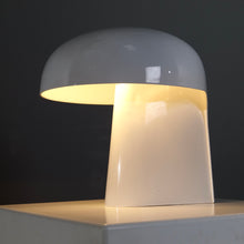 Lade das Bild in den Galerie-Viewer, Gerd Lange Body Lampe for Fehlbaum
