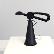 Lade das Bild in den Galerie-Viewer, black Gaucho lamp by Studio P.E.R for Egoluce
